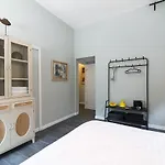 Talent Boutique By Tlv2Rent